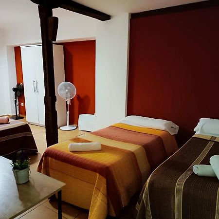 Corrala De San Anton. Sencillo Apartamento En Pleno Centro グラナダ エクステリア 写真