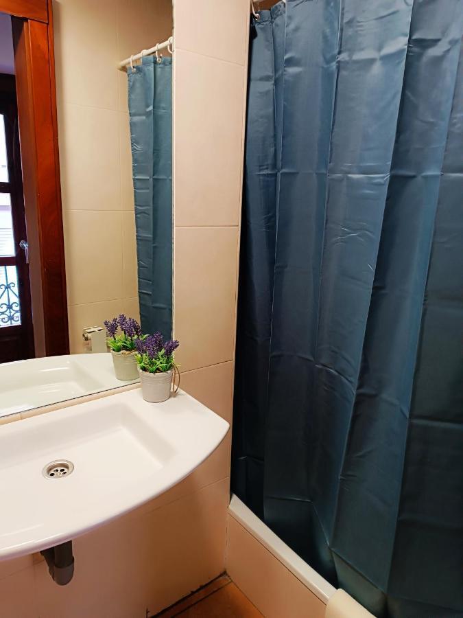 Corrala De San Anton. Sencillo Apartamento En Pleno Centro グラナダ エクステリア 写真